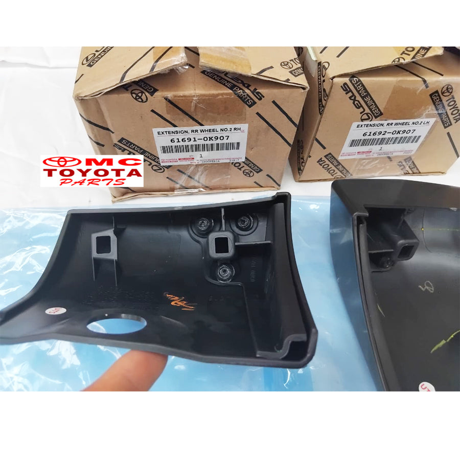 Moulding Extension Bumper Belakang Kanan Kiri Fortuner 61691-0K907  61692-0K907