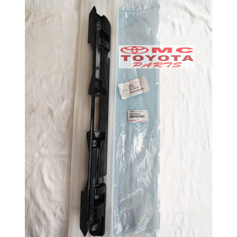 Garnis Pintu Bagasi Back Door Breket Tranklid List Bagasi Grand New Avanza 76812-BZ160