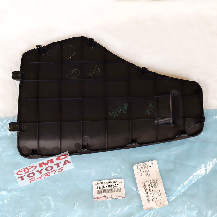 Cover Quarter Trim Jack Cover Tutup Dongkrak Fortuner Vrz Srz Original 64766-KK010-C0