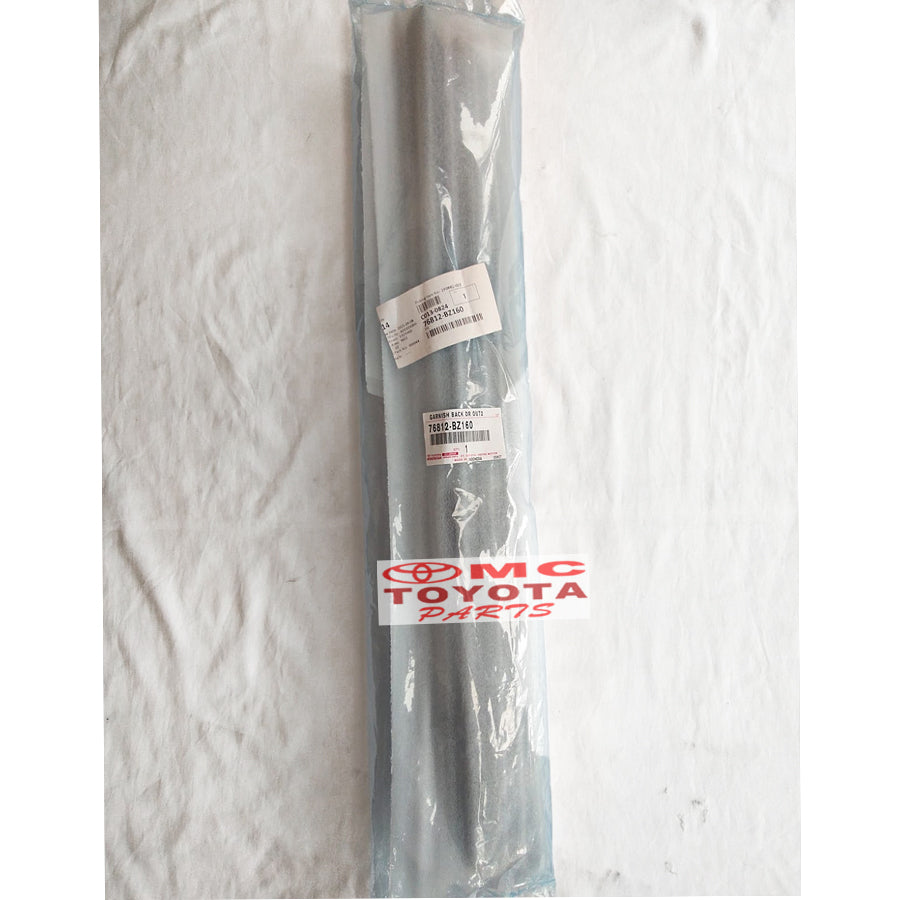 Garnis Pintu Bagasi Back Door Breket Tranklid List Bagasi Grand New Avanza 76812-BZ160