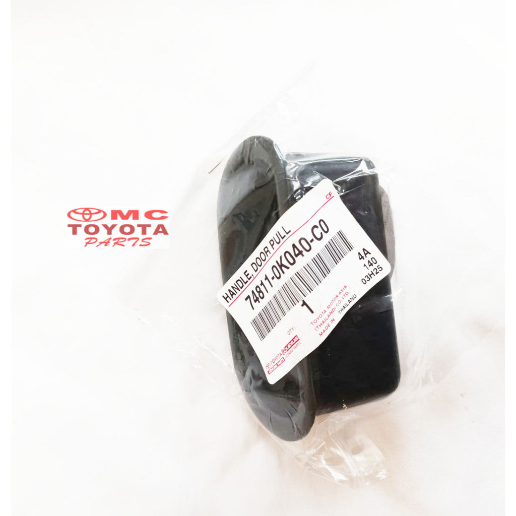 Cover Pull Pocket Handle Dalam Tarikan Bagasi Innova  Reborn Innova Zenix Original 74811-0K040-C0