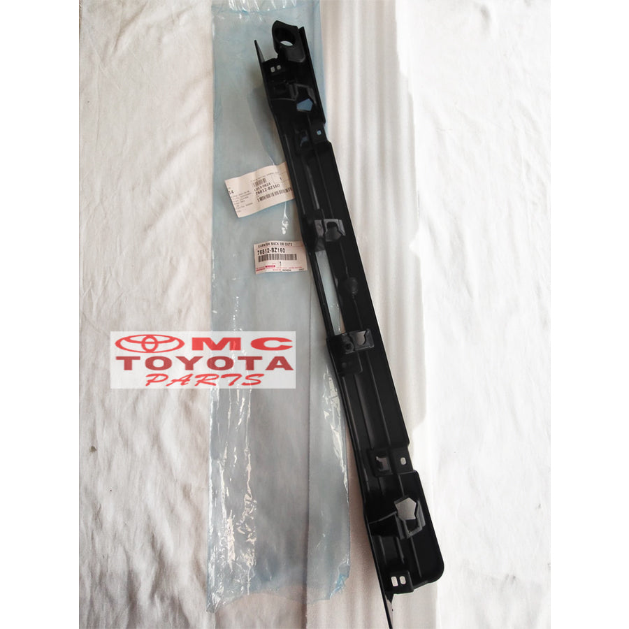 Garnis Pintu Bagasi Back Door Breket Tranklid List Bagasi Grand New Avanza 76812-BZ160