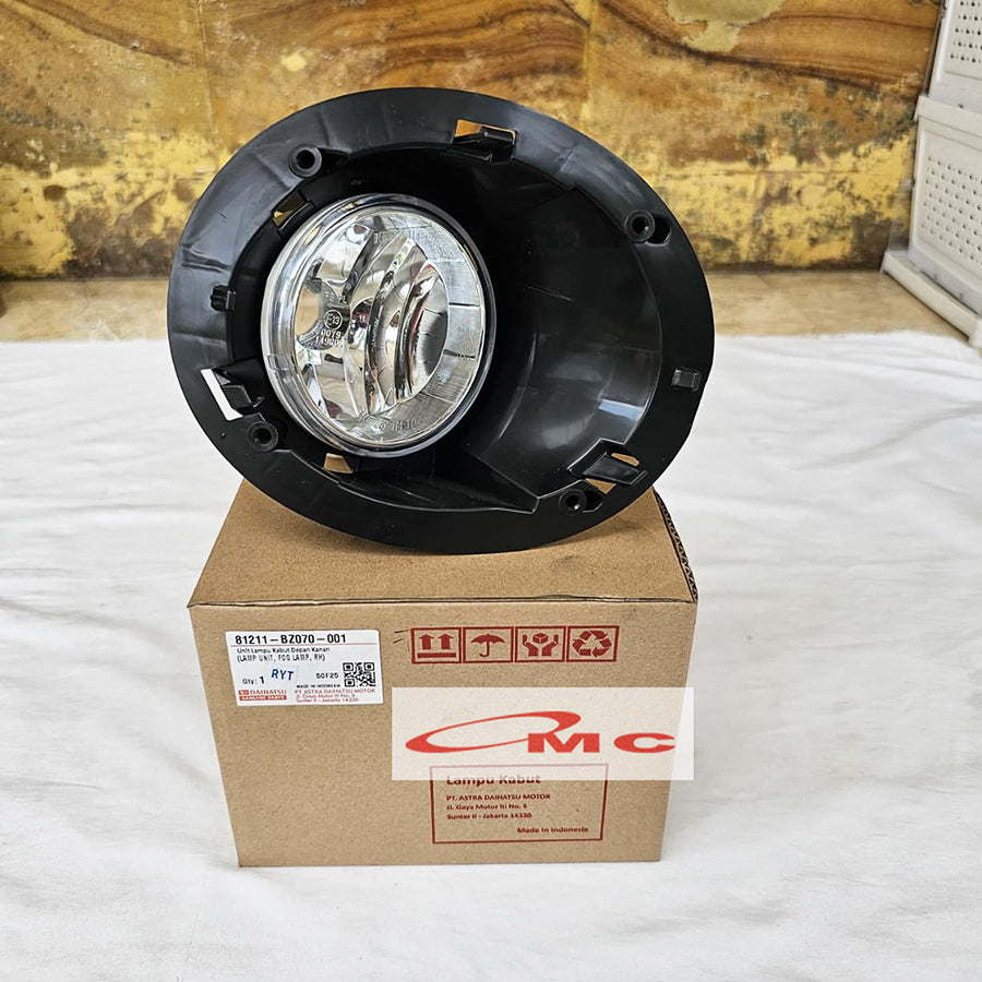 Lampu Fog Lamp Kabut Depan Kanan Kiri Original Daihatsu Ayla 1000cc 2013-2017 81211-BZ070-001 81221-BZ070-001 Foglamp