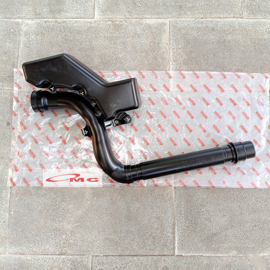 Selang Udara Daihatsu Gran Max Luxio yang ke Tabung Original 17752-BZ040-001 Selang Inlet Air Cleaner Grand Max Granmax Grandmax Ori