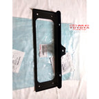 Bracket Lampu Belakang Breket Lampu Belakang Dudukan Lampu Belakang  Dyna Saurus All Tipe Hino Dutro All Tipe Original 75135-F1010