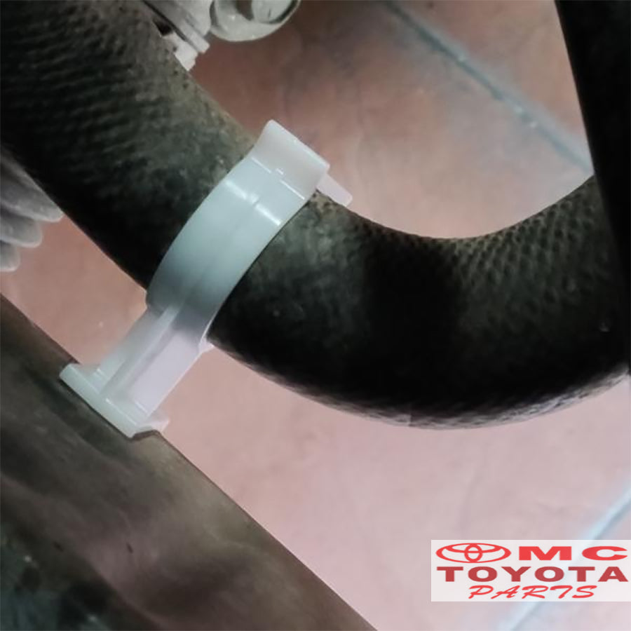 Pegangan Selang Radiator Bawah New Avanza Xenia Veloz Rush Terios Original 9004A-46292 Klip Clip Klem Clamp Pegangan Selang Radiator All New Avanza Veloz Xenia Ori