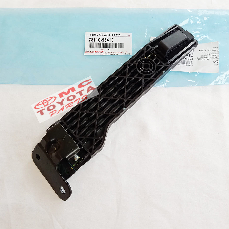 Pedal Gas Atau Pijakan Gas Toyota Dyna Saurus All Tipe Original 78110-95410