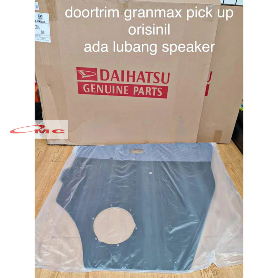 Doortrim Pintu Depan Daihatsu Gran Max Orisinil Dengan Lubang Speaker + Kancing 17pcs 67610-BZ210-B01 / 67620-BZ220-B01 Panel Pintu Depan Kanan Kiri Trim Door Trim Doortrim Grand Max Grandmax Granmax Pick Up Ori