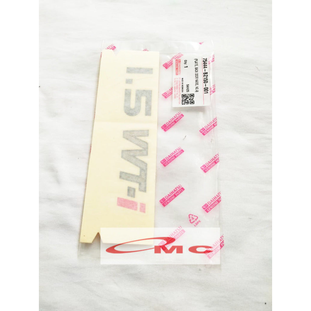Stiker Sticker Emblem Pintu Belakang Bagasi 1.5 VVT-I Grand Max Mini Bus Pick Up Original Daihatsu 75444-BZ150-001