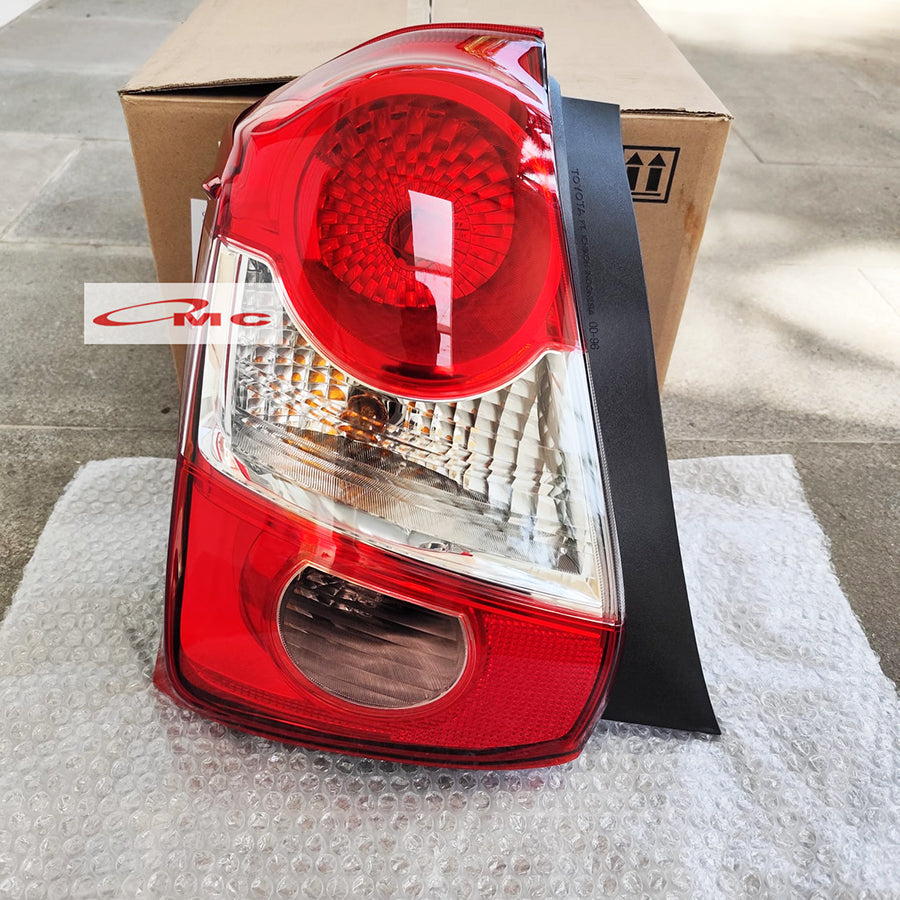 Stoplamp Lampu Belakang Etios Valco 2013-UP Kanan Kiri  Original Genuine Toyota 81550-0D400 81560-0D400 Stop Lamp Belakang