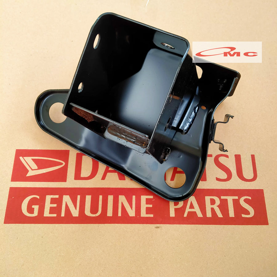 Bracket Breket Engine Mounting Kanan Daihatsu Gran Max Luxio 12301-BZ050-001 Original Daihatsu Breket Mounting