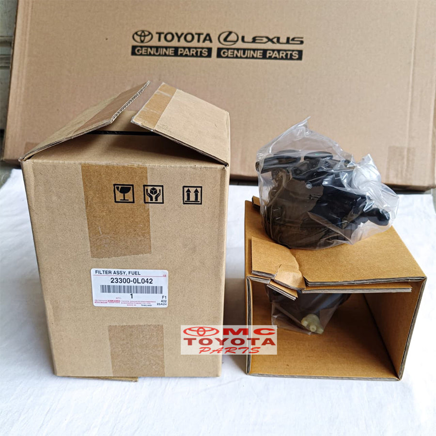 Rumah Filter Solar Assy Kijang Innova Fortuner Hilux Diesel 2KD Original Toyota 23300-0L042 Rumah Fuel Filter Solar Komplit Pompa Solar Assy Ori