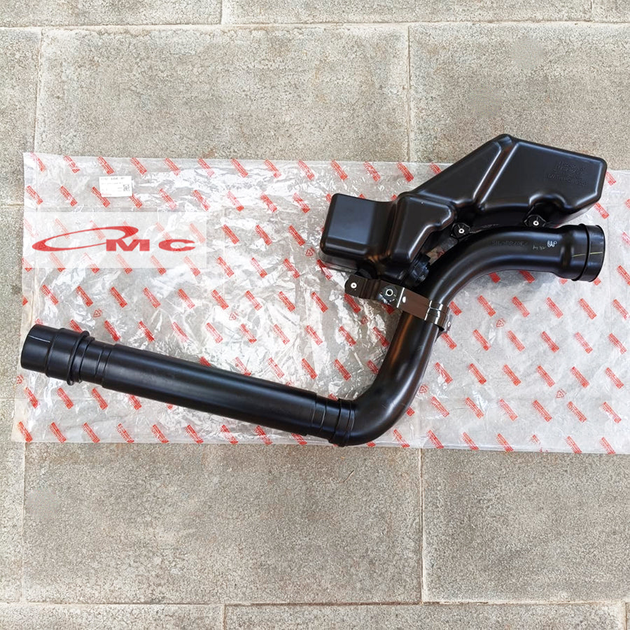Selang Udara Daihatsu Gran Max Luxio yang ke Tabung Original 17752-BZ040-001 Selang Inlet Air Cleaner Grand Max Granmax Grandmax Ori