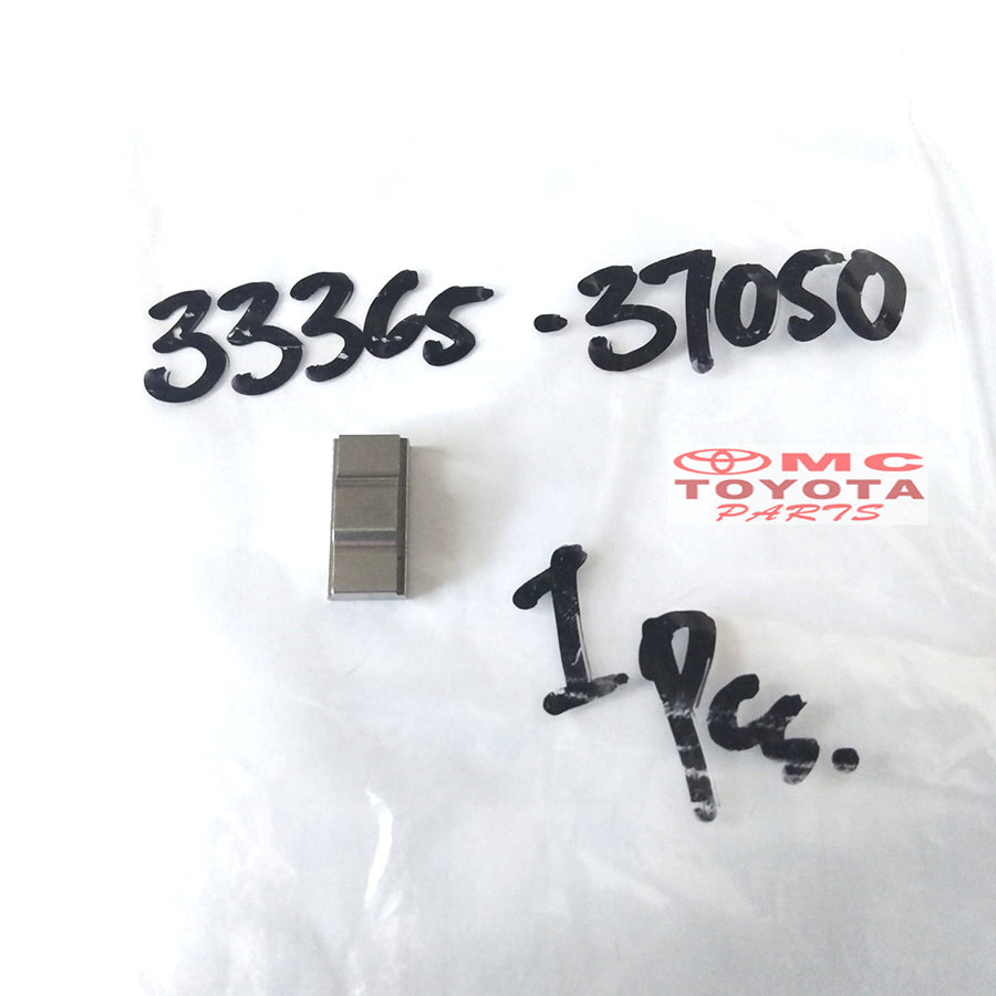 Key Sinkromis Kuku Sinkromis  Gigi 2 & Gigi 3  Toyota Dyna saurus 130HT 130XT 130LT Hino Dutro 130HT 130HD 130MD Coaster 33365-37050 Original