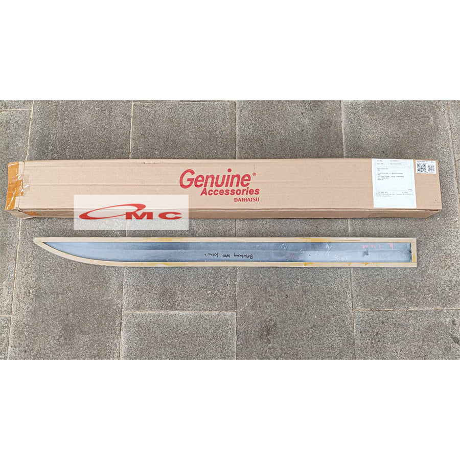 List Body Pintu Depan Belakang Tengah Gran Max Pick Up Mini Bus & Luxio Mini Bus Old Lama Original Daihatsu 9G000-00009-010/20/30/40/50 Moulding Lis Bodi Kanan Kiri Grand Max Granmax Grandmax Ori