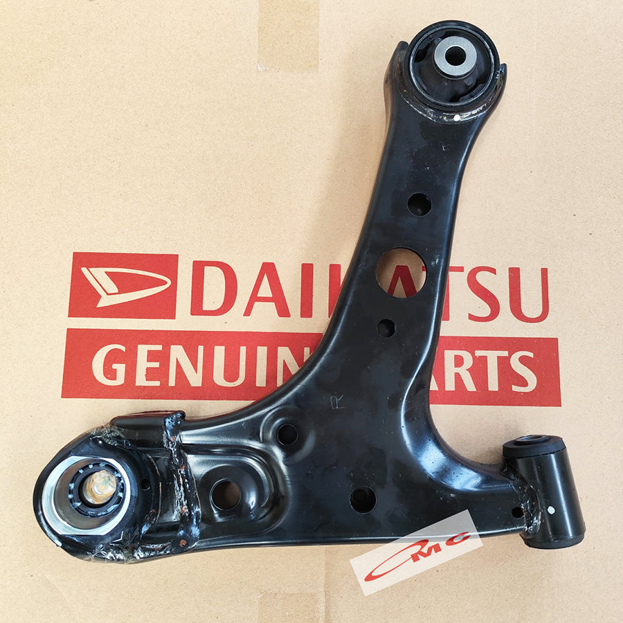 Lower Arm Sayap Bawah Depan Kanan Kiri Daihatsu Granmax Luxio 2007-2020 48068-BZ090-001 48069-BZ090-001 Original Daihatsu