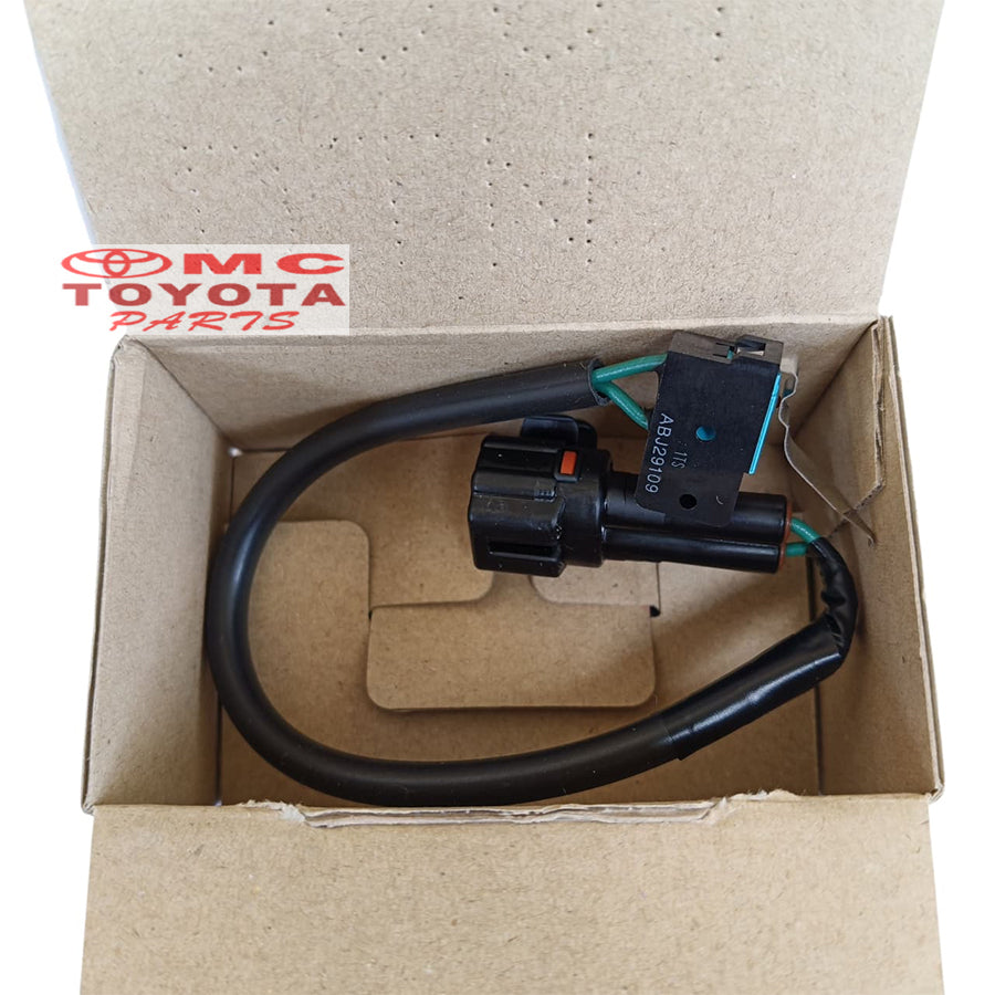 Switch Di Lock Kap Mesin Original Toyota Kijang Innova Fortuner Hilux 84231-71050 Switch Kap Mesin Swicth Cup Mesin Switch Hood Ori