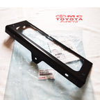 Bracket Lampu Belakang Breket Lampu Belakang Dudukan Lampu Belakang  Dyna Saurus All Tipe Hino Dutro All Tipe Original 75135-F1010