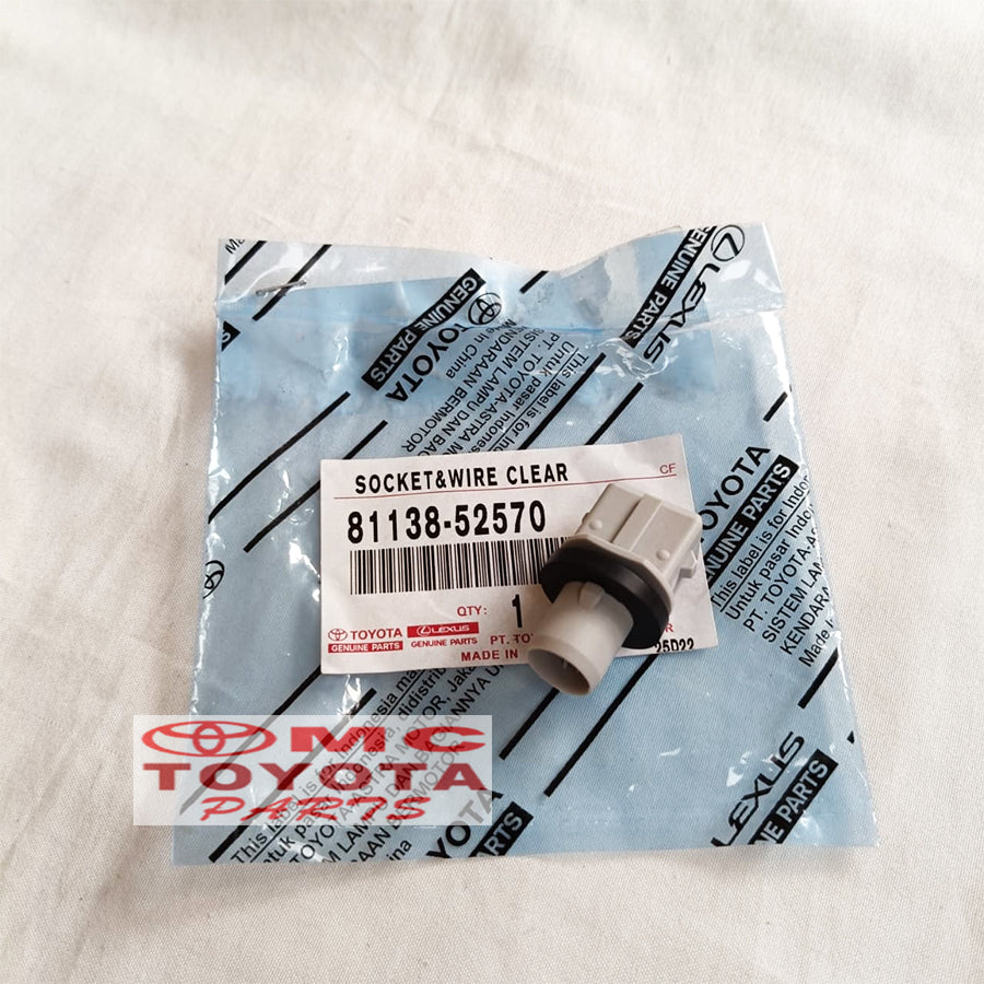 Soket Lampu Senja Original Toyota Grand New Innova 2011-2016 Viting Socket Colokan Lampu Senja 81138-52570