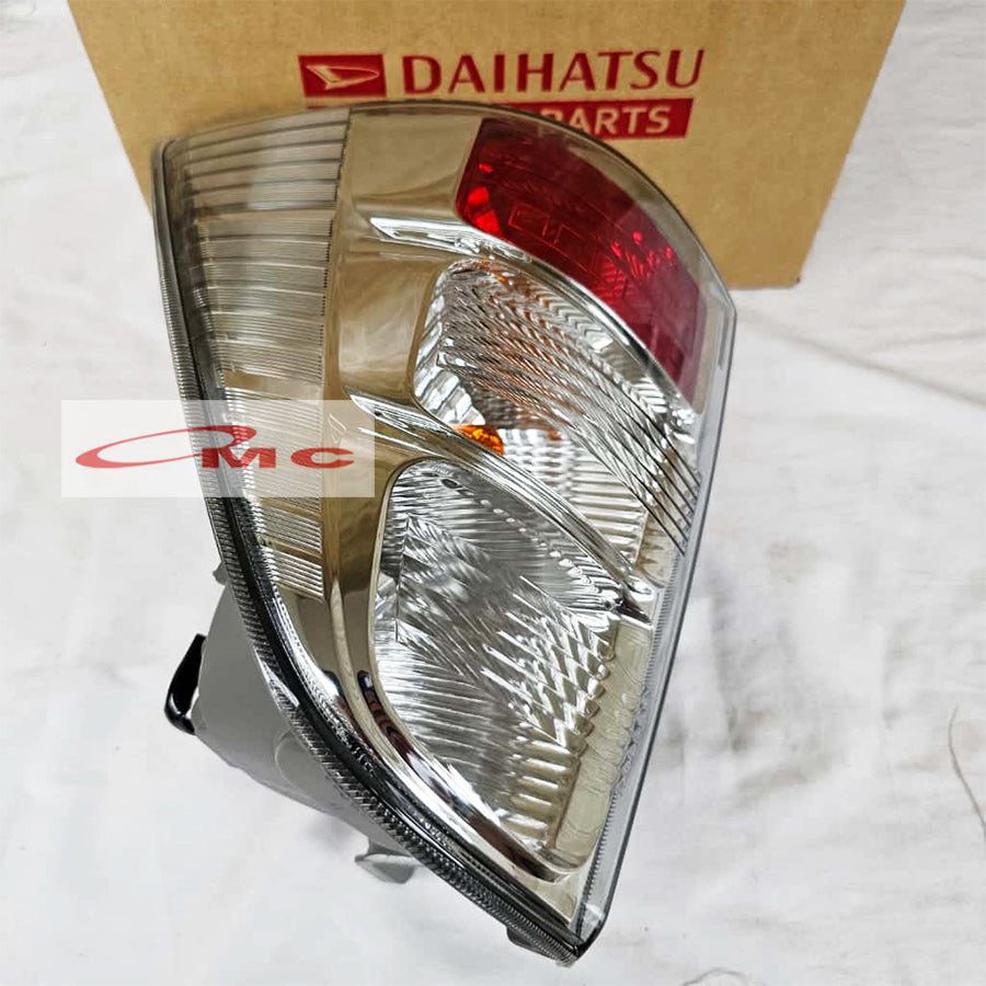 Lampu Stop Lamp Belakang Kanan Kiri Original Daihatsu Terios Rush 2010-2015 81550-BZ170-000 81560-BZ170-000