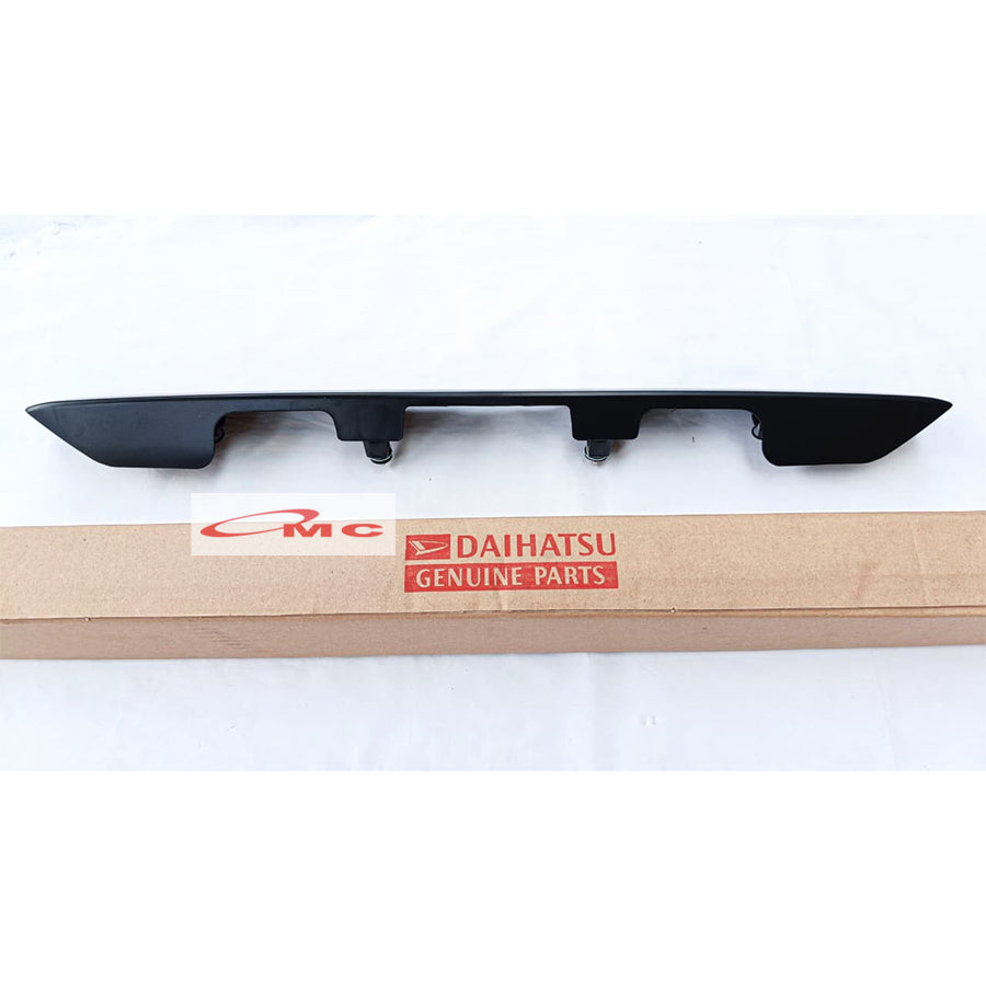 Trunklid Handle Pintu Bagasi Buka Samping Daihatsu Gran Max Original 76802-BZ140-001 Trunk Lid Trunklid Bagasi Belakang Grand Max Grandmax Granmax Lis List Pintu Bagasi Belakang Garnish Back Door