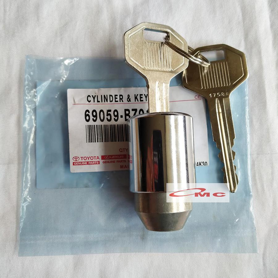 Kunci Cover Ban Serep Kunci Lock Toyota RUSH TERIOS 2006-2017 Original 69059-BZ011