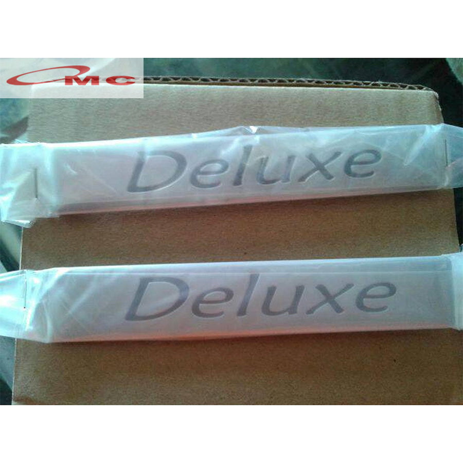 Emblem DELUXE untuk List Body All New Xenia Original NX012-25000-004 Emblem Logo Tulisan Deluxe Chrome Daihatsu Xenia