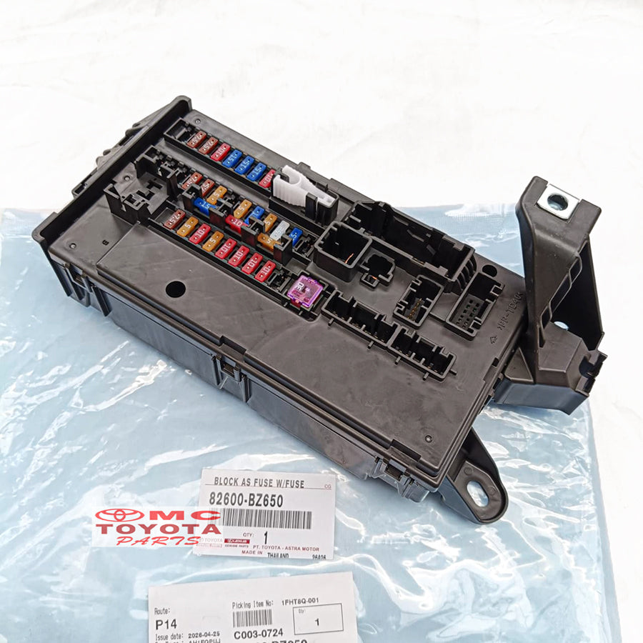 Box Sekring Calya Sigra Kode A-A Original 82600-BZ650 Block As Fuse Box Sekring Fuse BCM Box Skring Fuse Box Sikring BCM Rumah Box Sekring Bok Skring