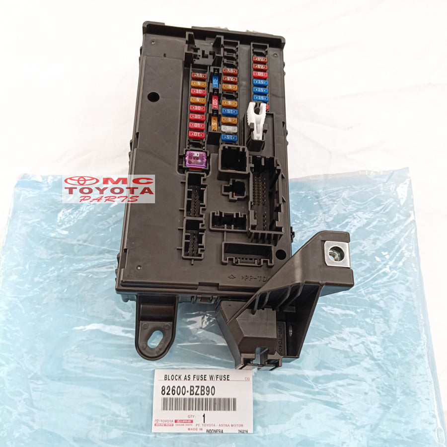 Box Sekring Calya Sigra Kode C-C Original 82600-BZB90 Block As Fuse Box Sekring Fuse BCM Box Skring Fuse Box Sikring BCM Rumah Box Sekring Bok Skring