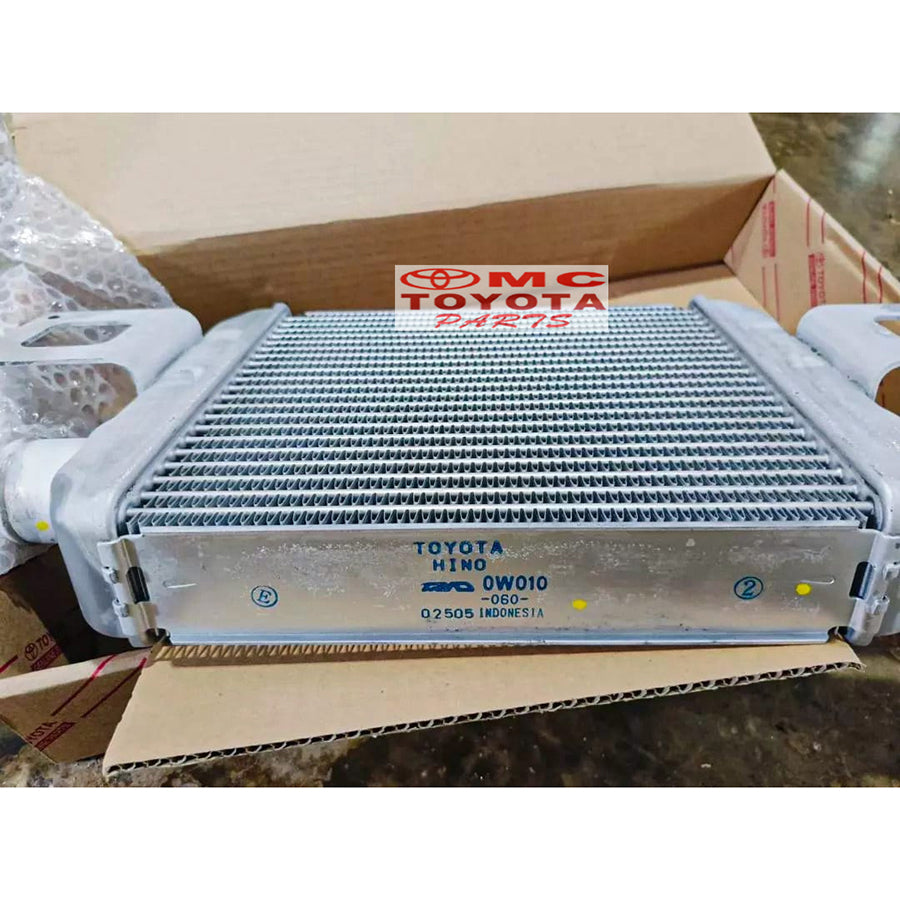 Turbo Intercooler Toyota Dyna Saurus Hino Dutro 110 130 Asli Original 17940-0W010 Inter Cooler Intercoler Intercoller Full Aluminium Almunium Alumunium