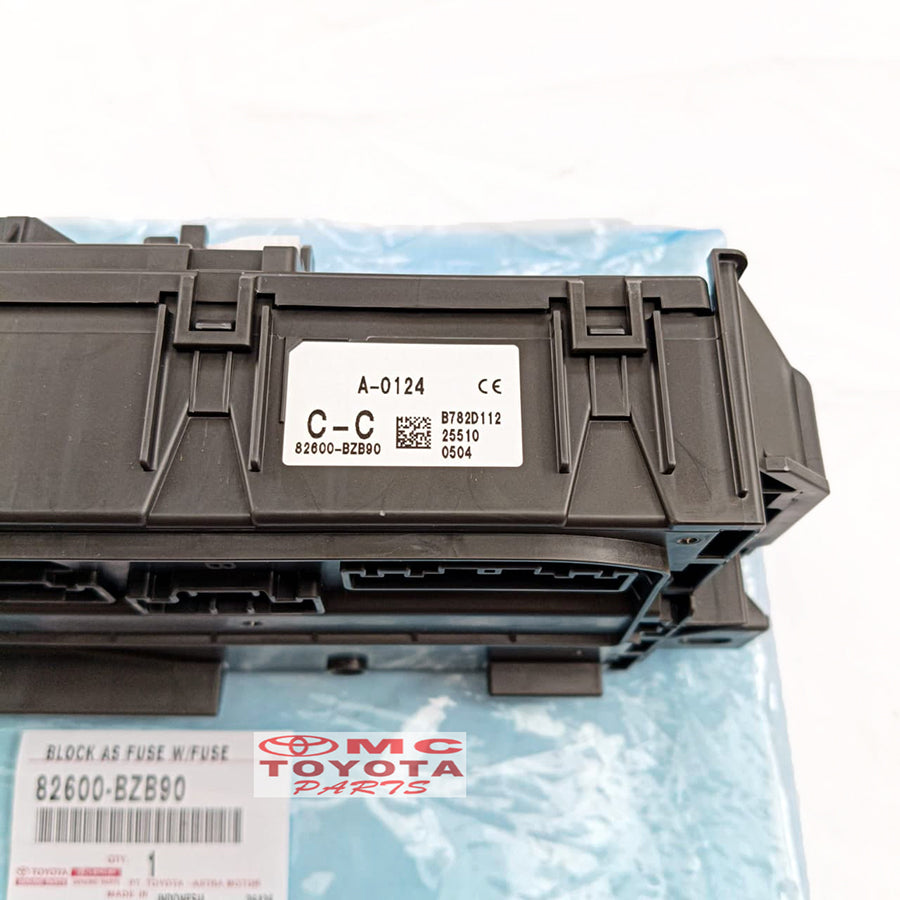 Box Sekring Calya Sigra Kode C-C Original 82600-BZB90 Block As Fuse Box Sekring Fuse BCM Box Skring Fuse Box Sikring BCM Rumah Box Sekring Bok Skring