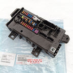 Box Sekring Grand Avanza Veloz Xenia Kode U Original 82600-BZ710 Fuse Box Sekring Sikring BCM Rumah Box Sekring Bok Skring