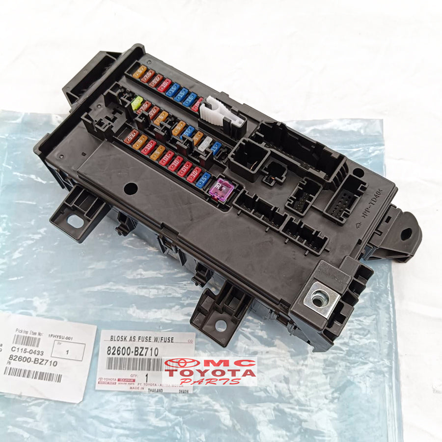 Box Sekring Grand Avanza Veloz Xenia Kode U Original 82600-BZ710 Fuse Box Sekring Sikring BCM Rumah Box Sekring Bok Skring