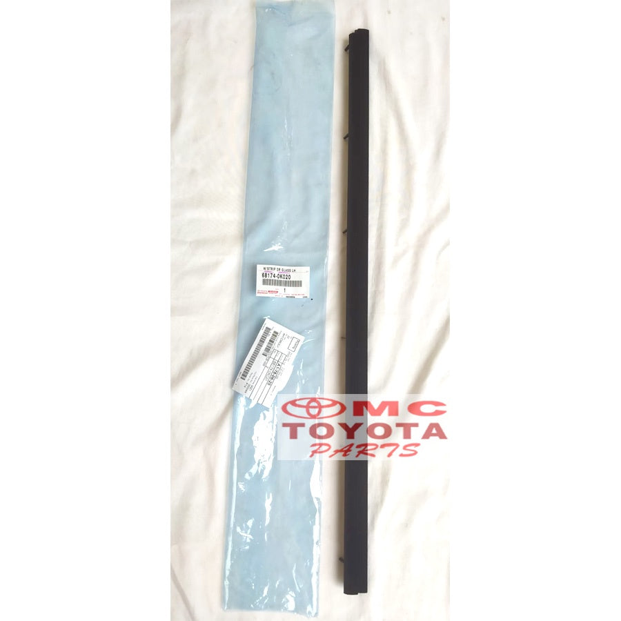 Pelipit Pintu Karet Kaca Dalam Belakang Kiri Fortuner 68174-0K020