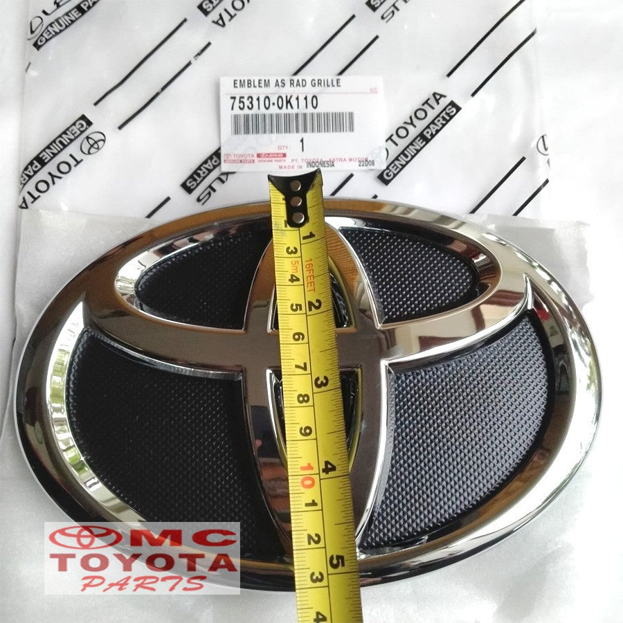 Emblem Logo Depan Grill Grille Radiator Fortuner VRZ 75310-0K110