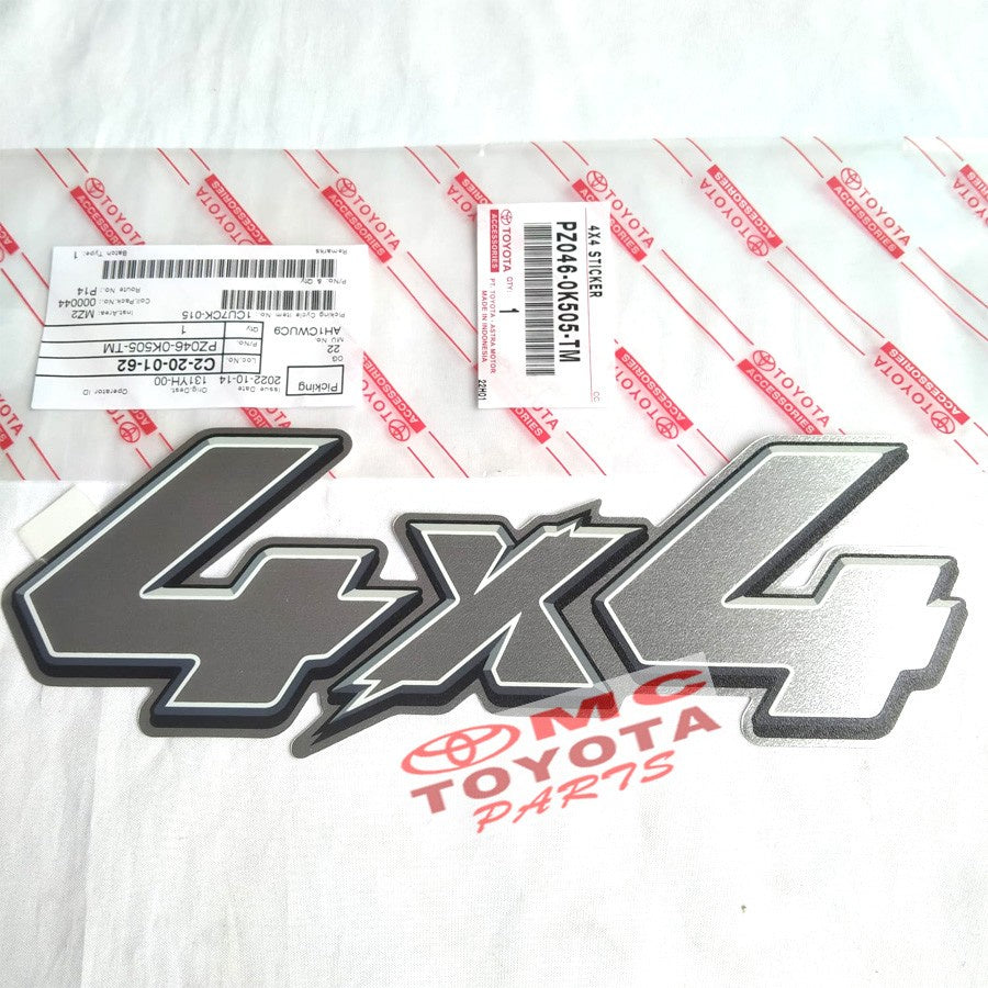 Stiker Sticker 4X4 Original Hilux Vigo Fortuner PZ046-0K505-TM