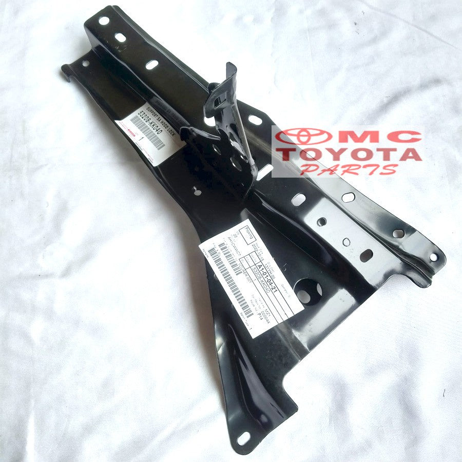 Tiang Lock Kap Mesin Motor Depan Innova Reborn 53208-KK040
