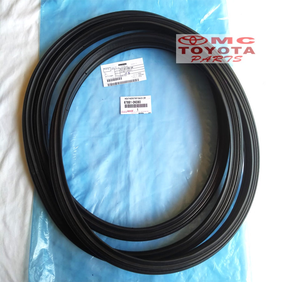 Karet Body Pintu Bagasi Belakang New Fortuner VRZ 67881-0K080