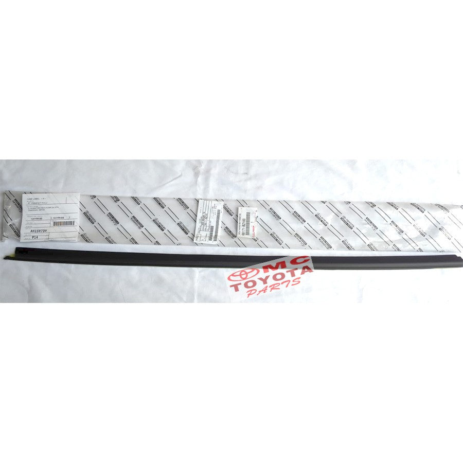 Pelipit Pintu Karet Kaca Dalam Depan Kanan Agya Ayla 68171-BZ160
