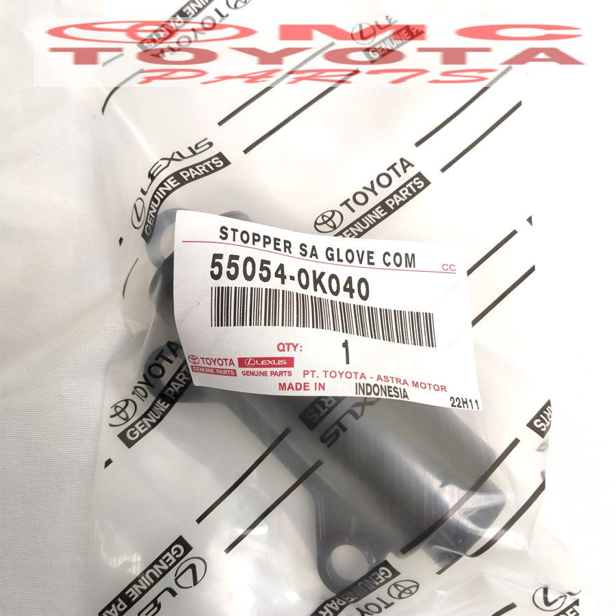 Stopper Tutup Laci Bawah Innova Reborn Fortuner Hilux New 55054-0K040