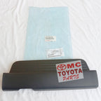 Plate Scuplate Penjepit Karpet Pintu Depan Kiri Rush Terios 67914-BZ040-B0