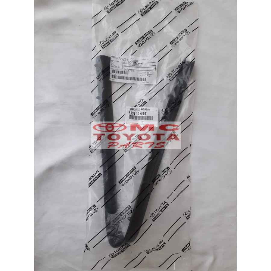 Karet Cup Kap Motor Mesin Atas Radiator Innova Reborn 53381-0K060