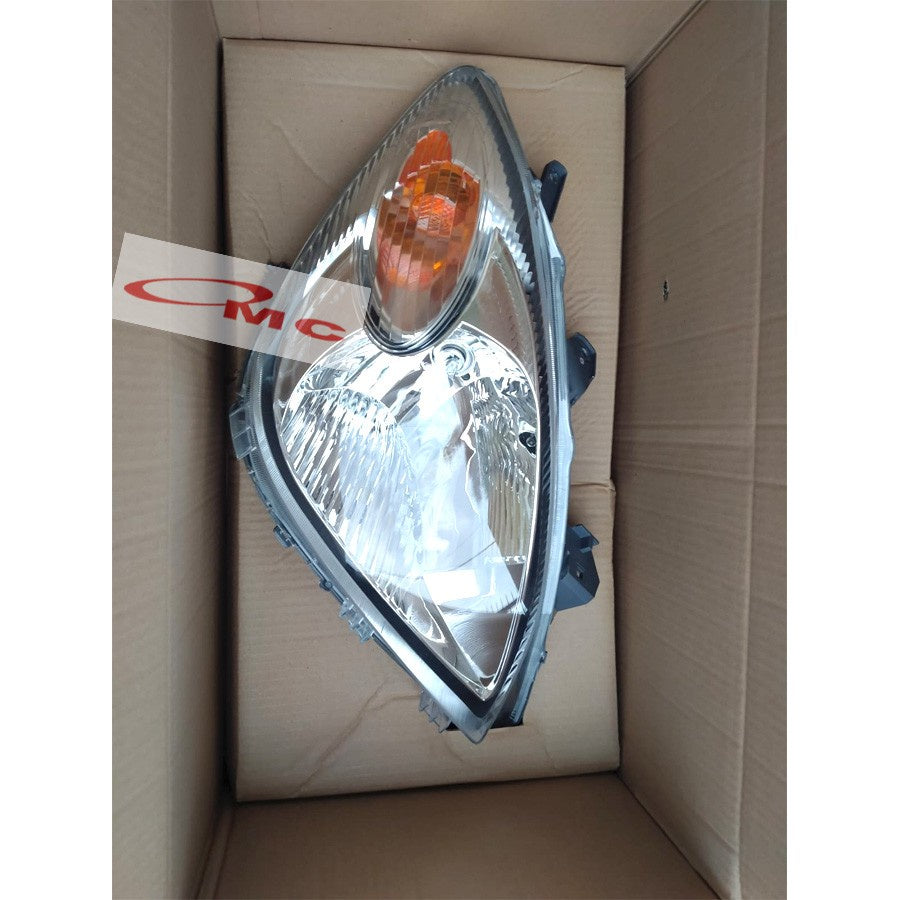 Lampu Depan / Head Lamp Kanan Avanza Xenia VVT-i  Non VVT-i 81110-BZ050-001 81110-BZ010